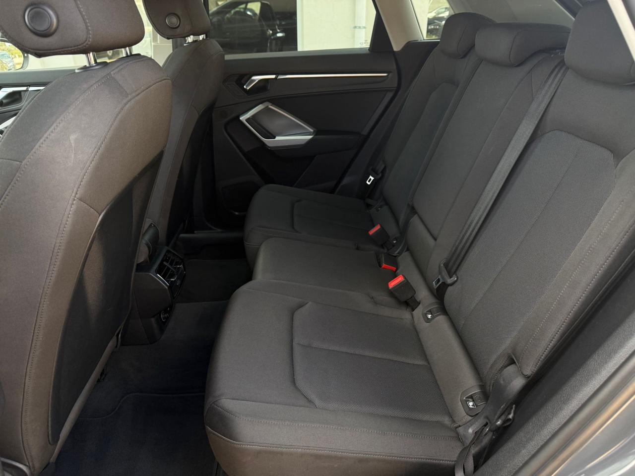 Audi Q3 35 TDI S tronic line edition