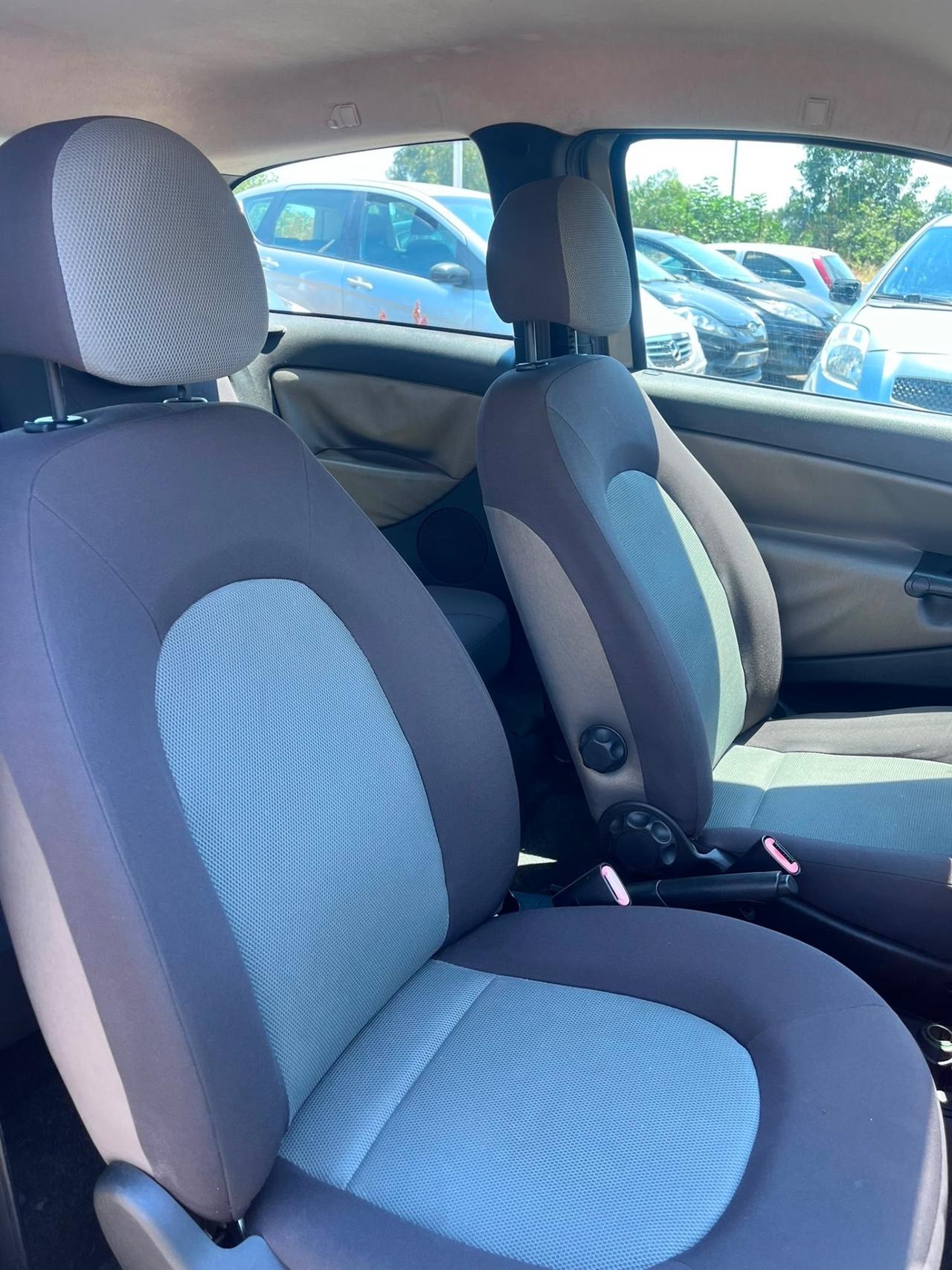 Lancia Ypsilon 1.2 Argento