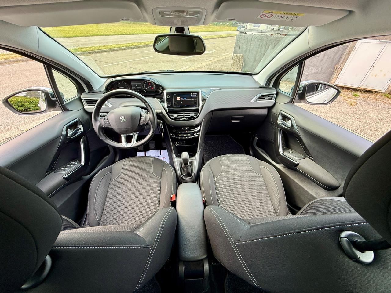 Peugeot 208 BlueHDi 75 5 porte black line 2017