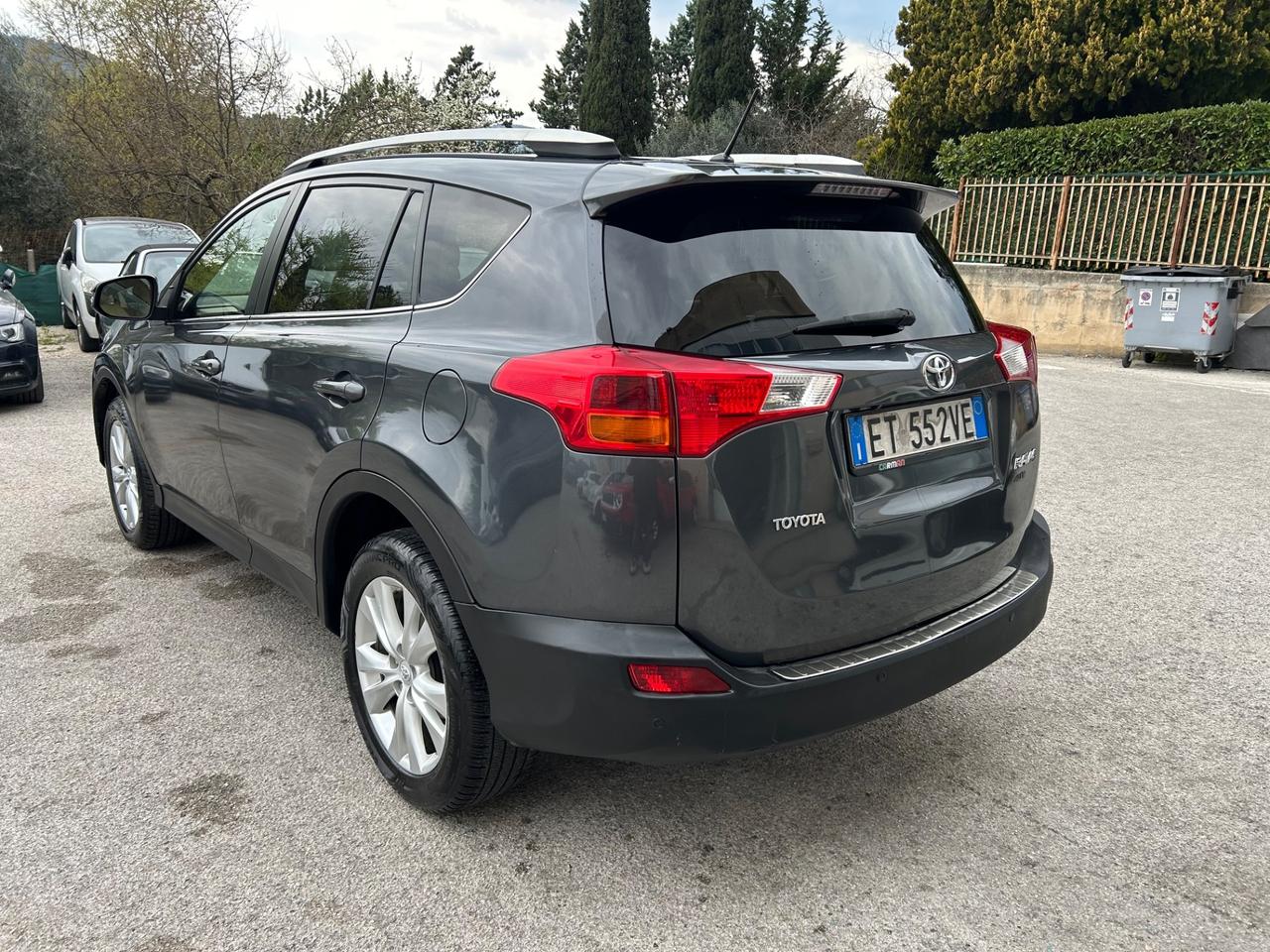 Toyota RAV 4 RAV4 2.0 D-4D 4WD Lounge