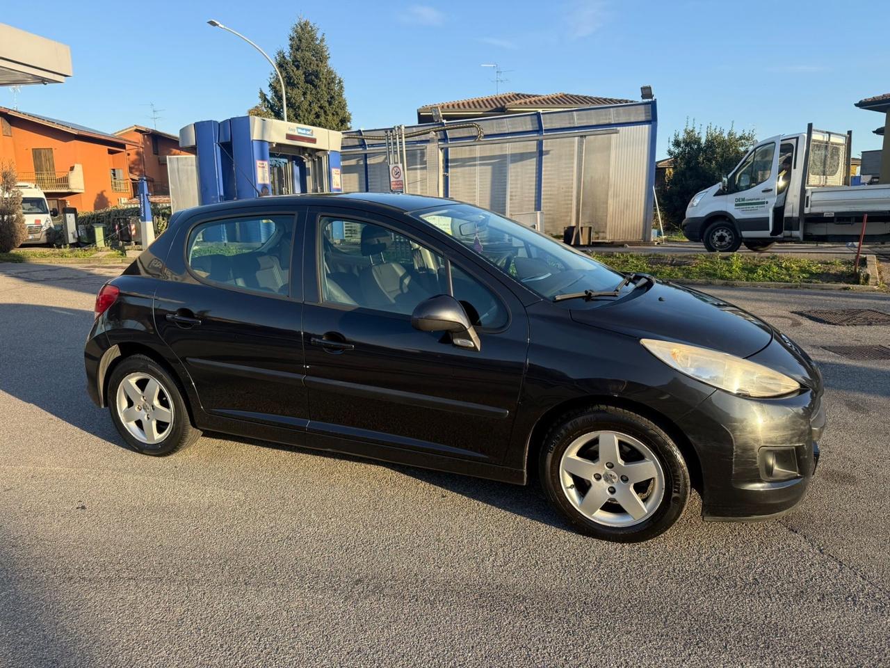 Peugeot 207 1.4 8V 75CV 5p. Energie Sport ECO GPL