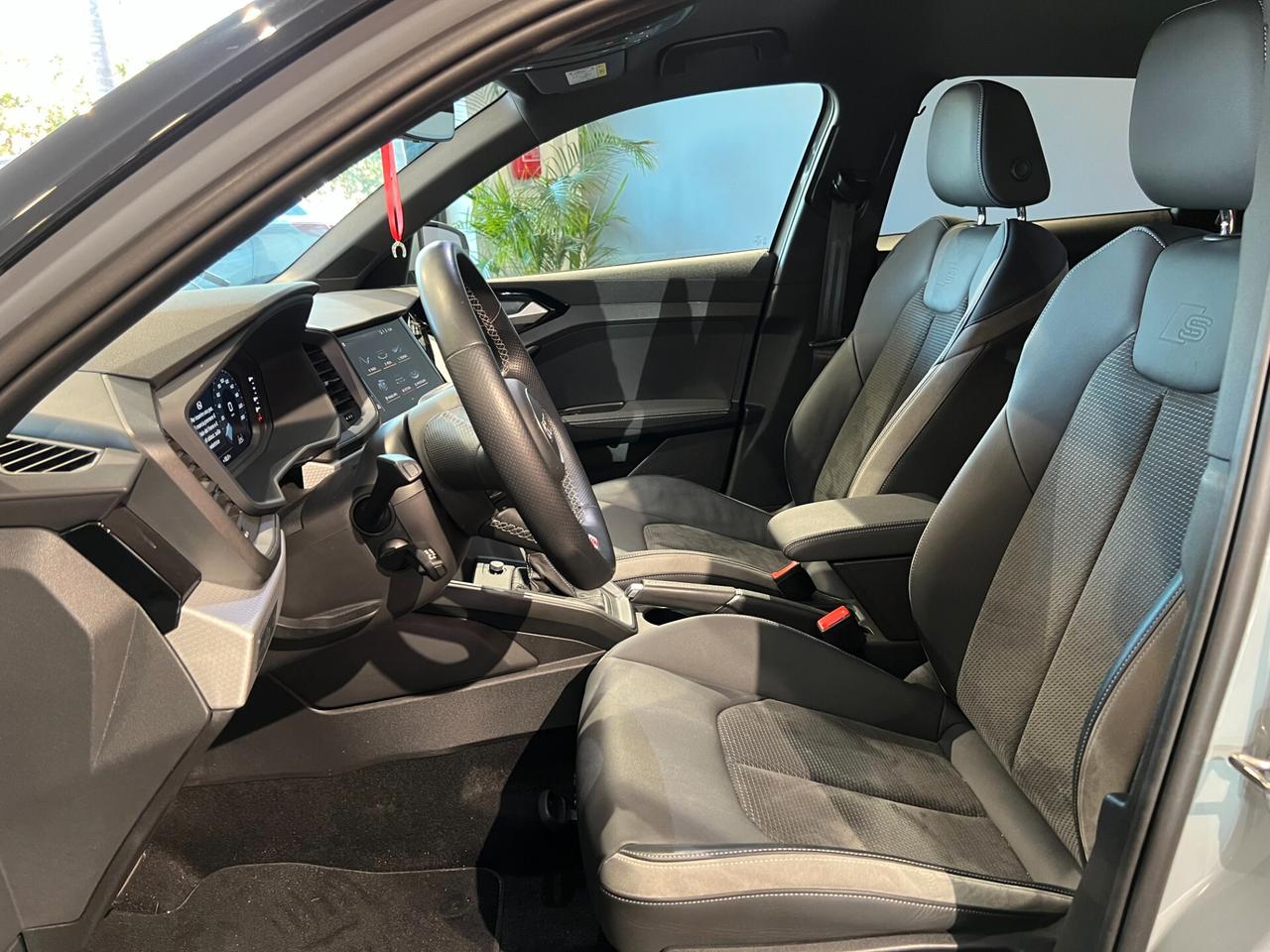 Audi A1 citycarver 30 TFSI S tronic S line