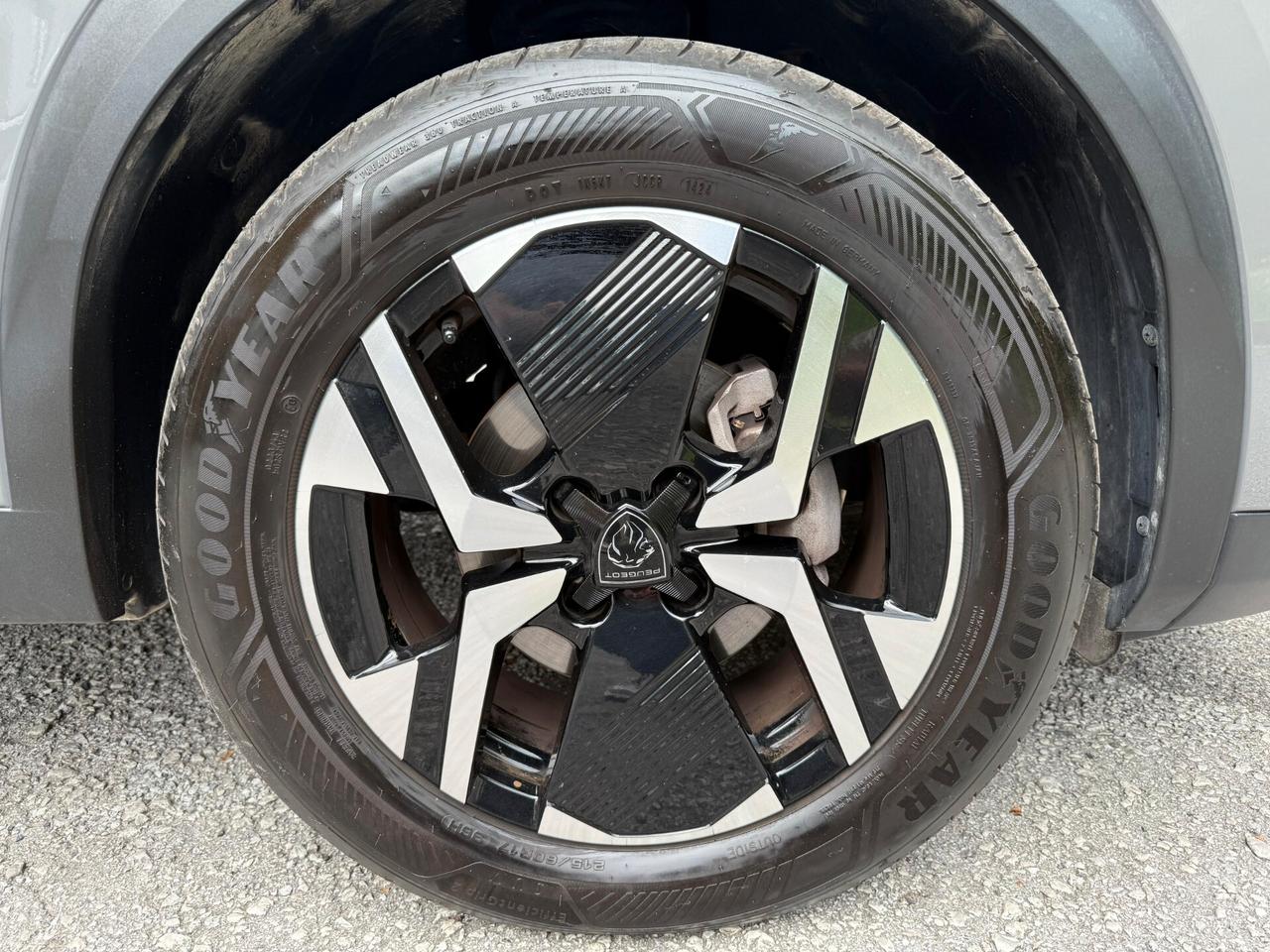 Peugeot 2008 PureTech 130 S&S EAT8 Allure