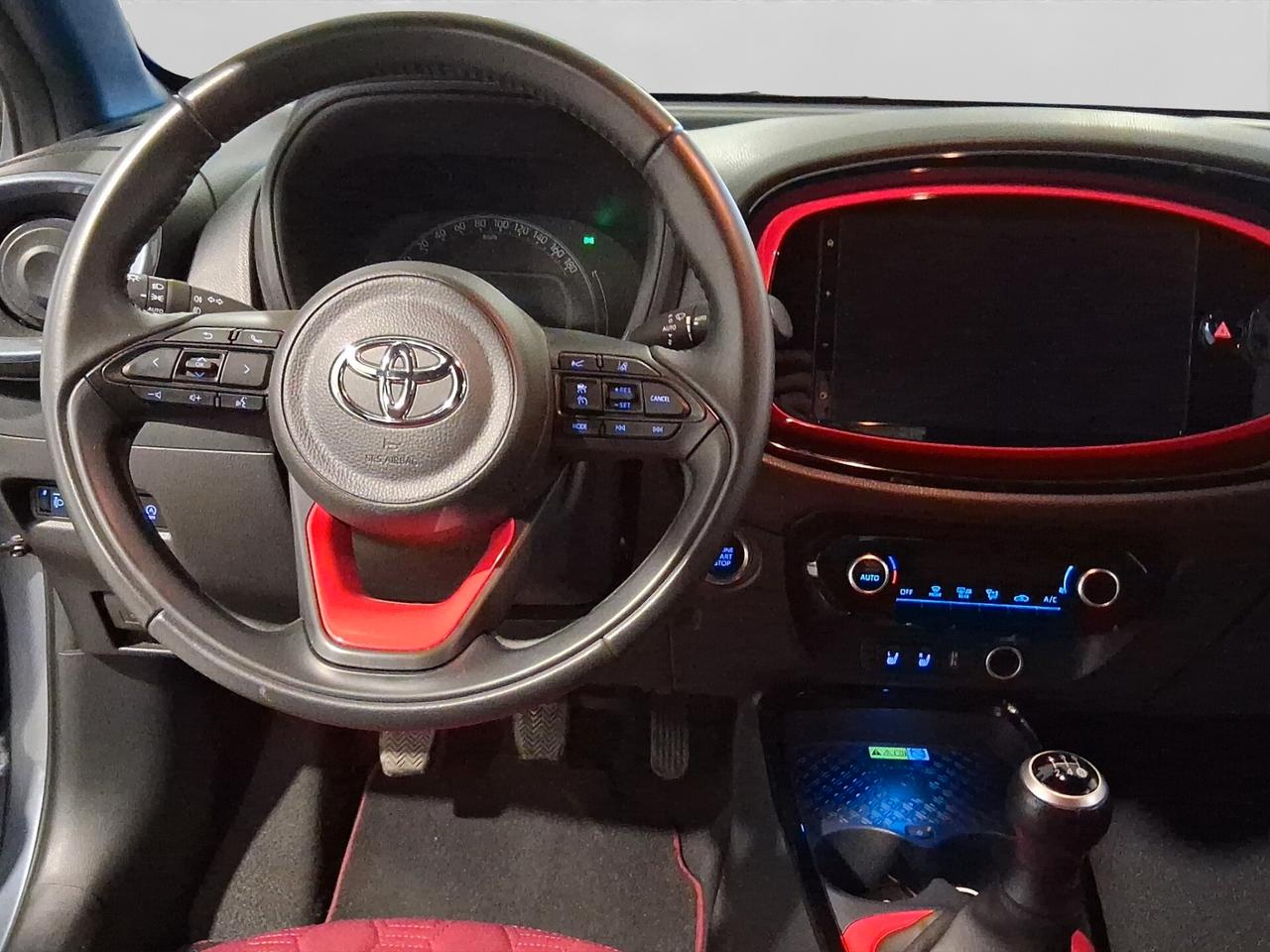 Toyota Aygo X 1.0 VVT-i 72 CV 5p. Undercover