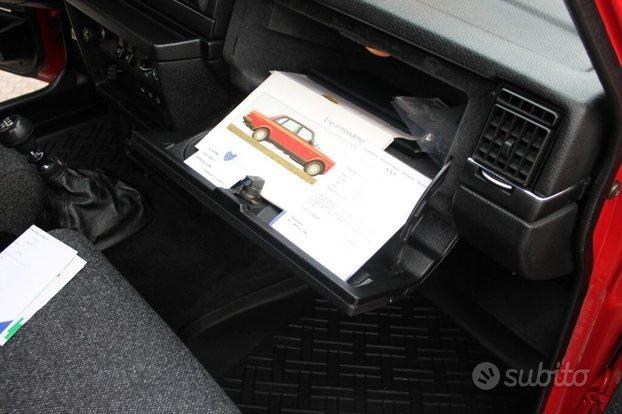 VOLVO 240 2.0 cat Station Wagon Polar