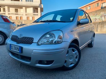 Toyota Yaris 1.0 benz 68cv economica 5p nuova 2005