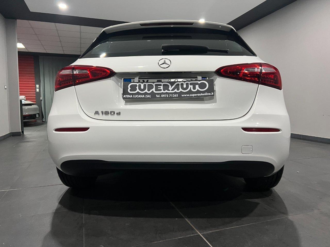 Mercedes A 180 w 177 d auto SPORT Navi / Retrocamera