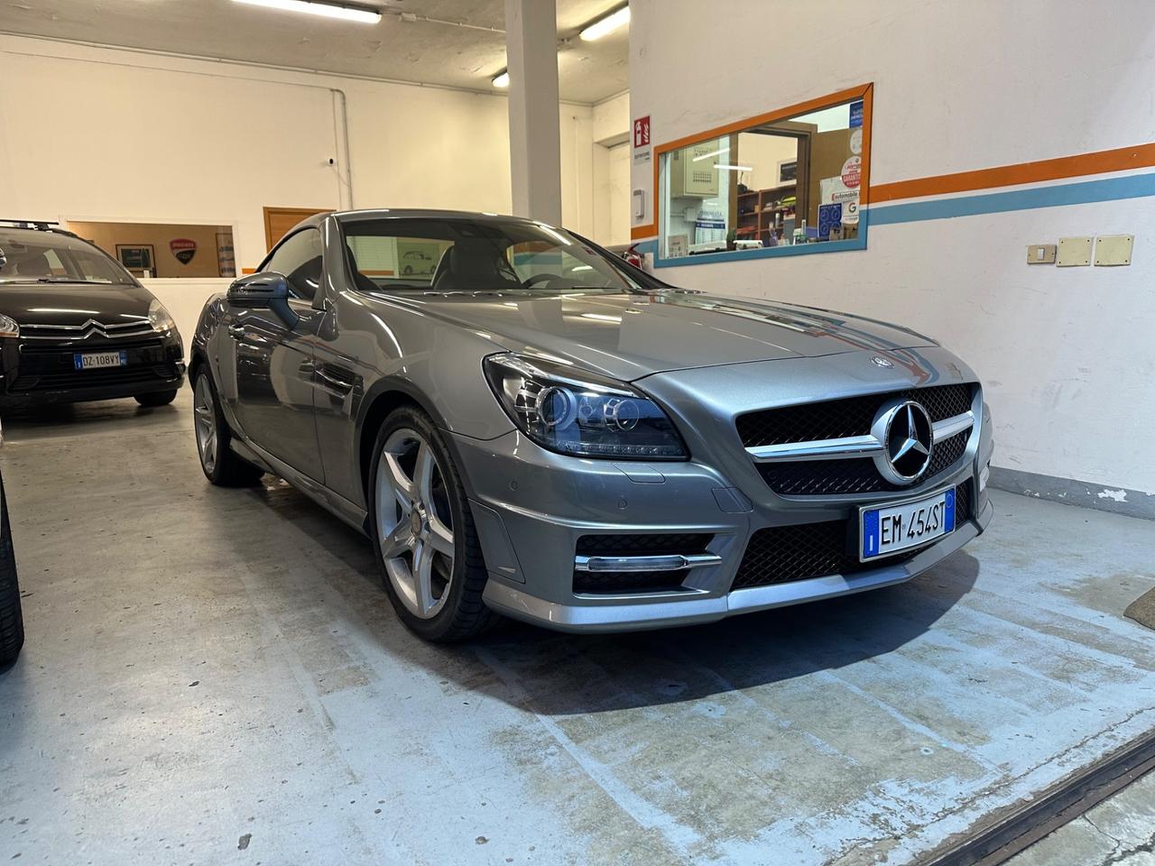 Mercedes-benz SLK 200 Premium - AMG Pack