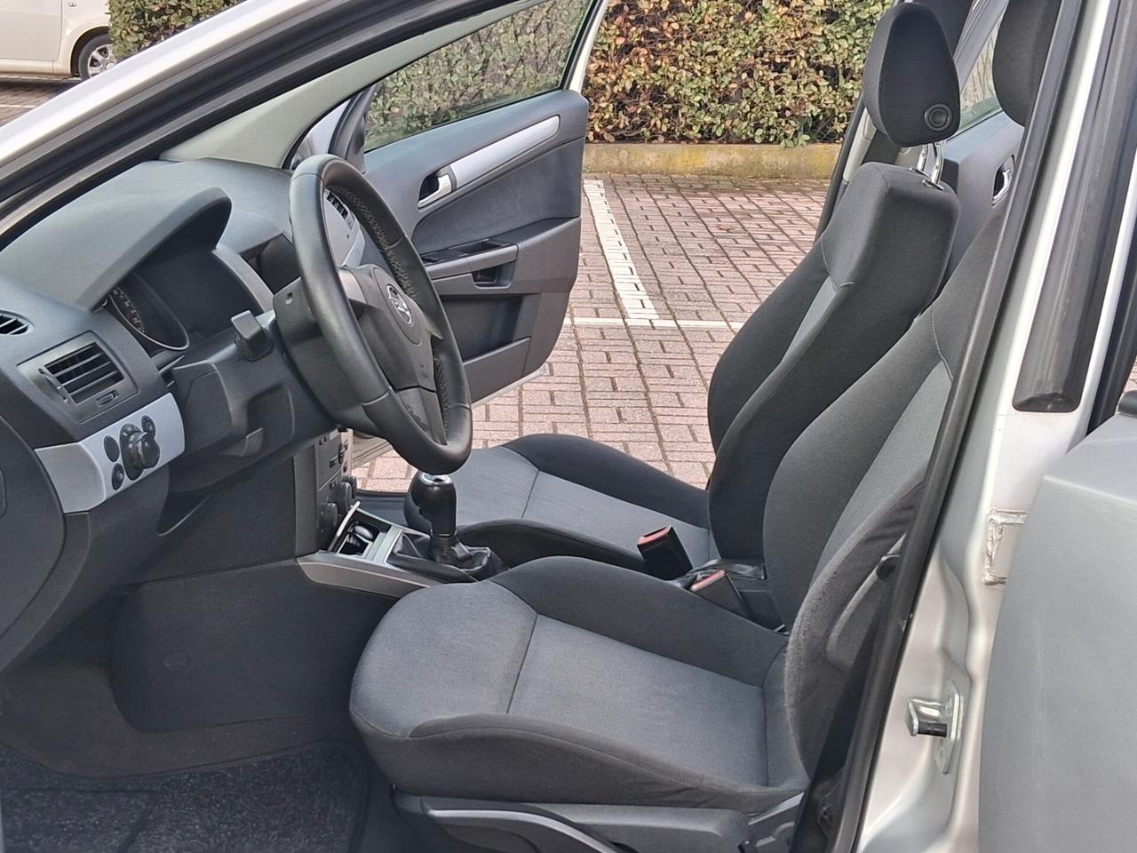 Opel Astra 1.9 CDTI 120CV Station Wagon Cosmo