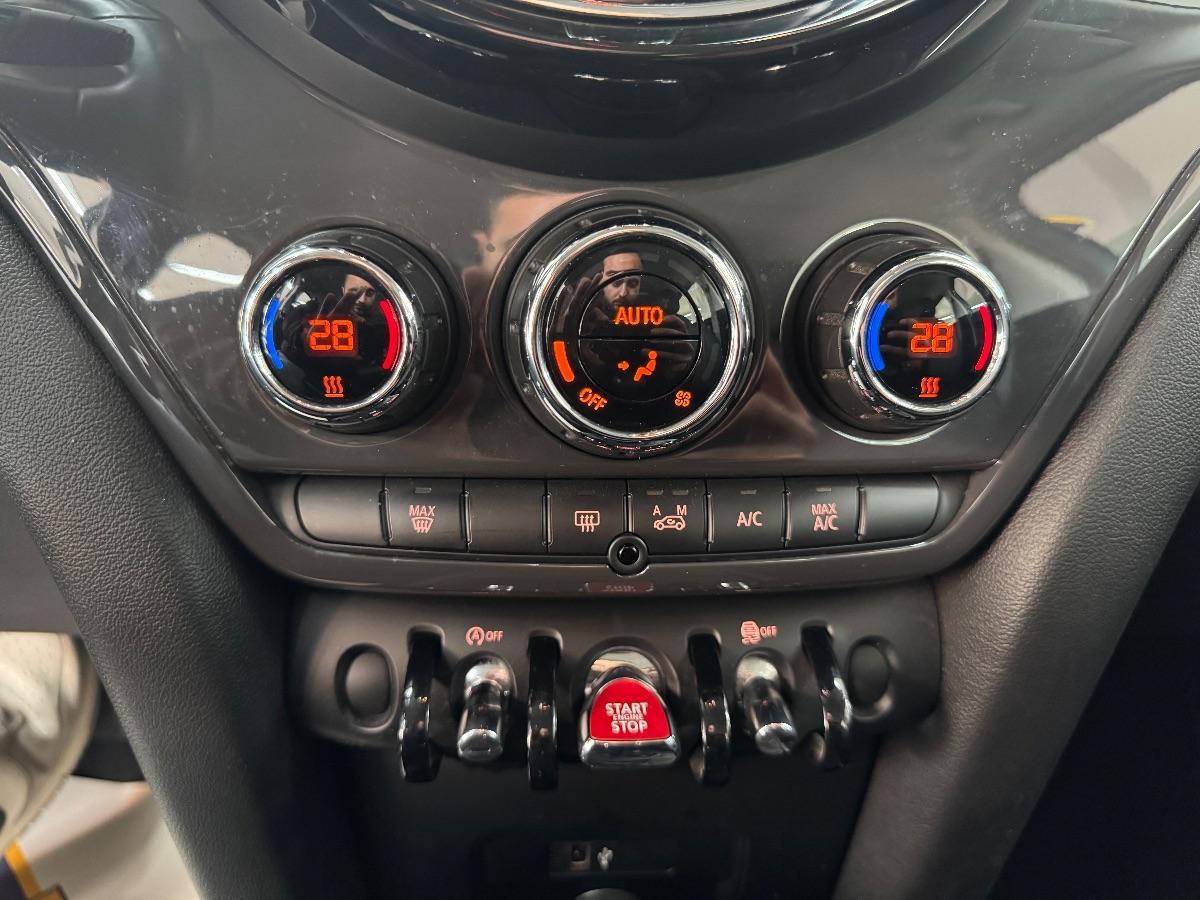 MINI COUNTRYMAN Cooper D Business Aut. UNICO PROPRIETARIO/ LED/ CARPLAY/ RETROCAMERA/