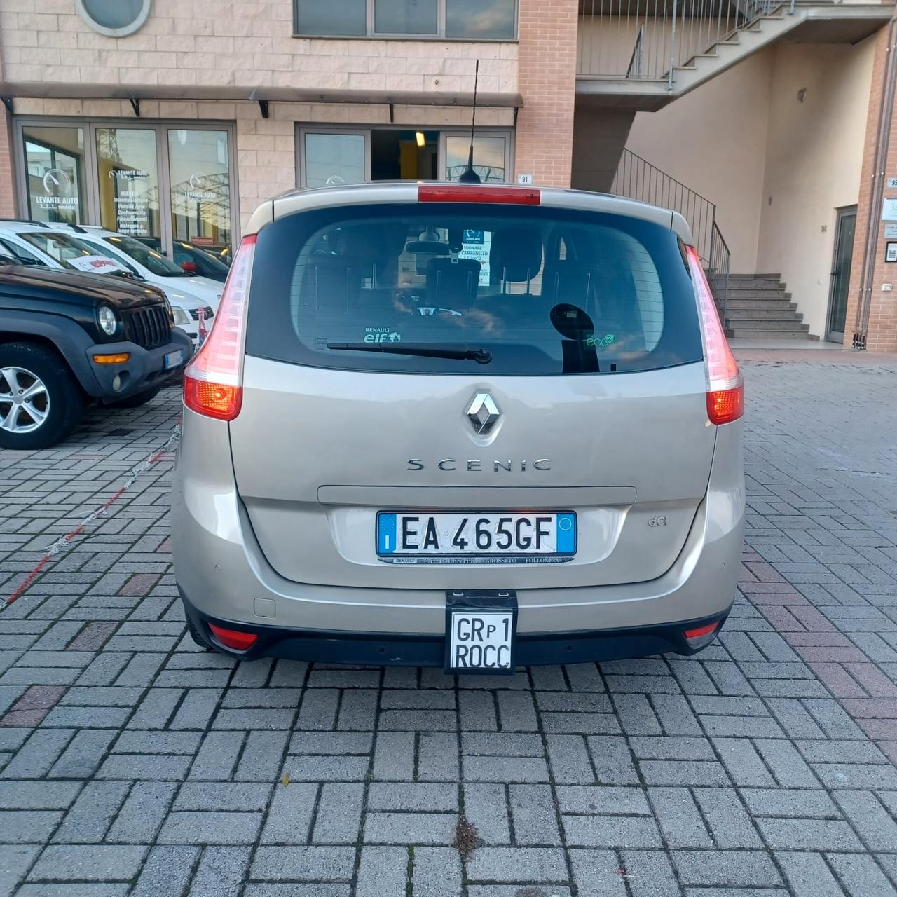 7 POSTI SCENIC 1.9 TDI KM 157.518