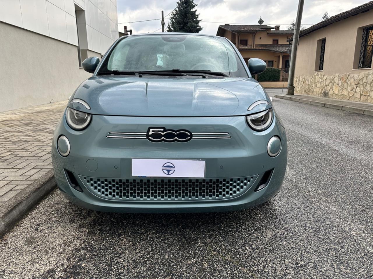 Fiat 500 500e 3+1 42 kWh La Prima