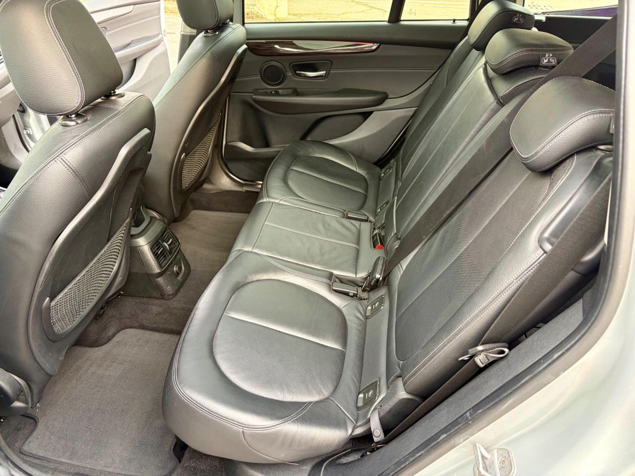 Bmw 2er Active Tourer 218d Luxury