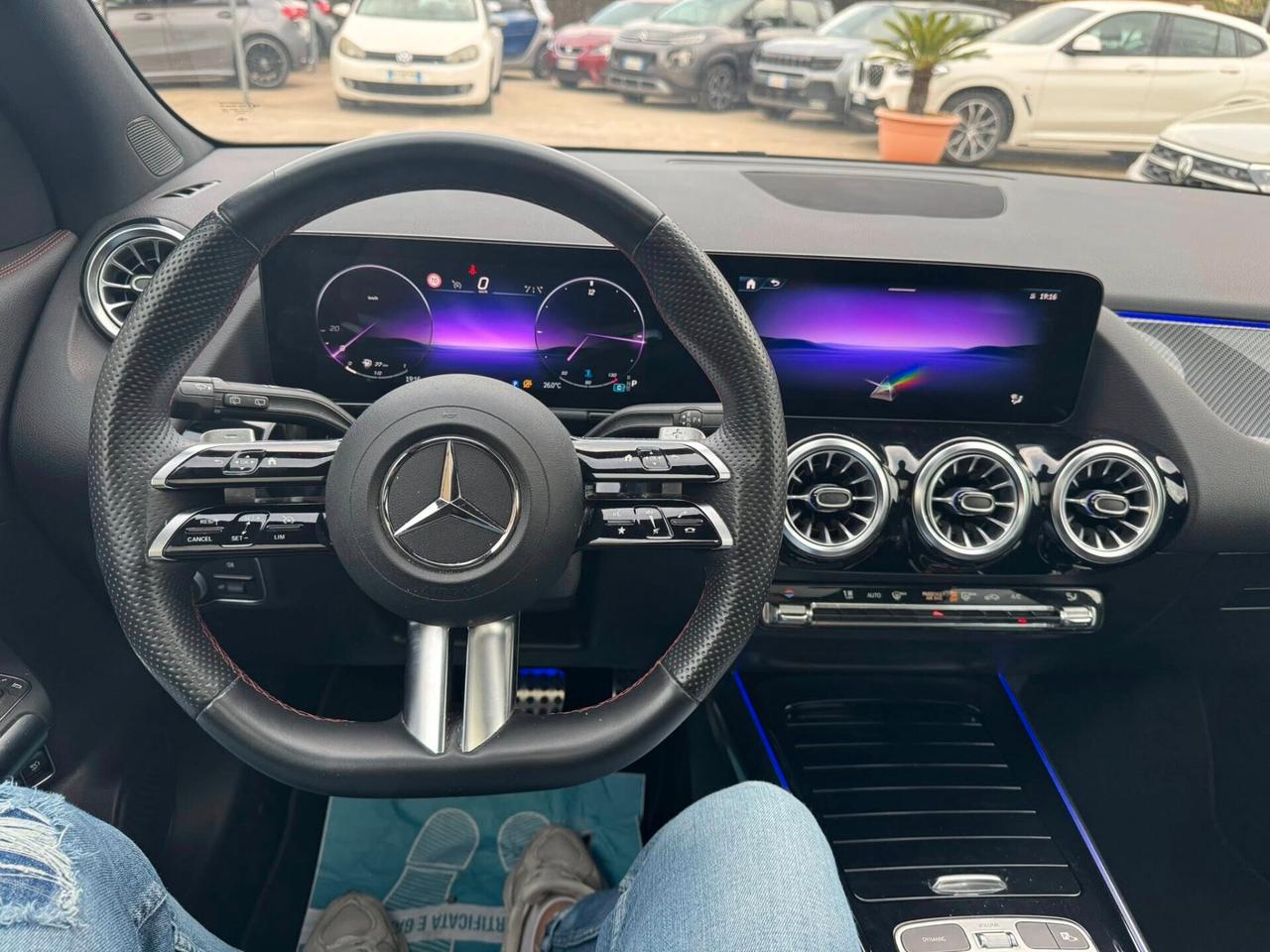 MERCEDES GLA200d PREMIUM PLUS AMG LINE
