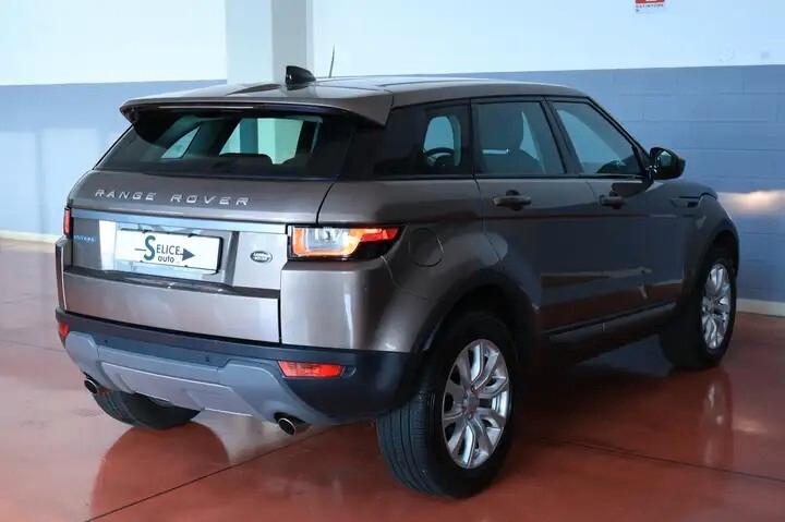 Land Rover Range Evoque 2.0 eD4 5p. SE