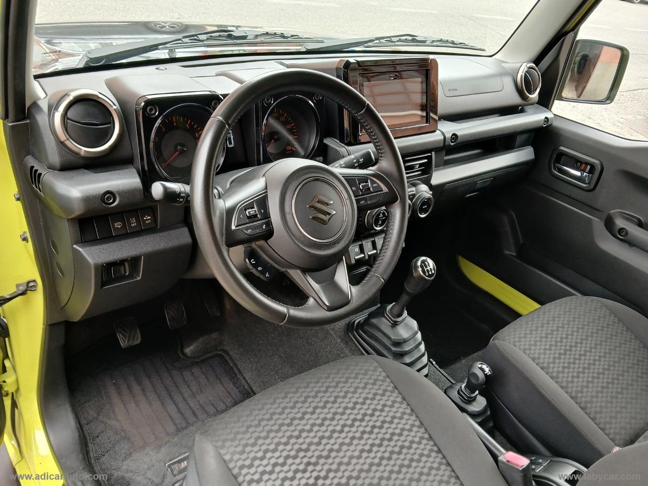 SUZUKI Jimny 1.5 5MT Top