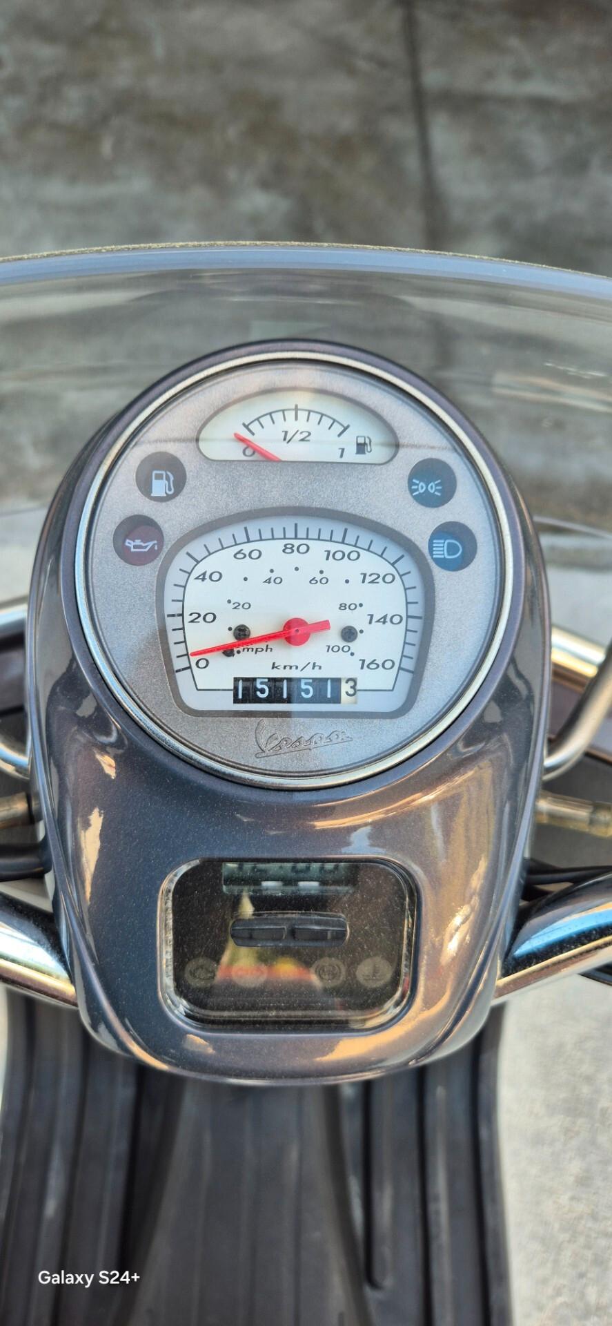 VENDO VESPA GTV 250 ie OTTIMO STATO