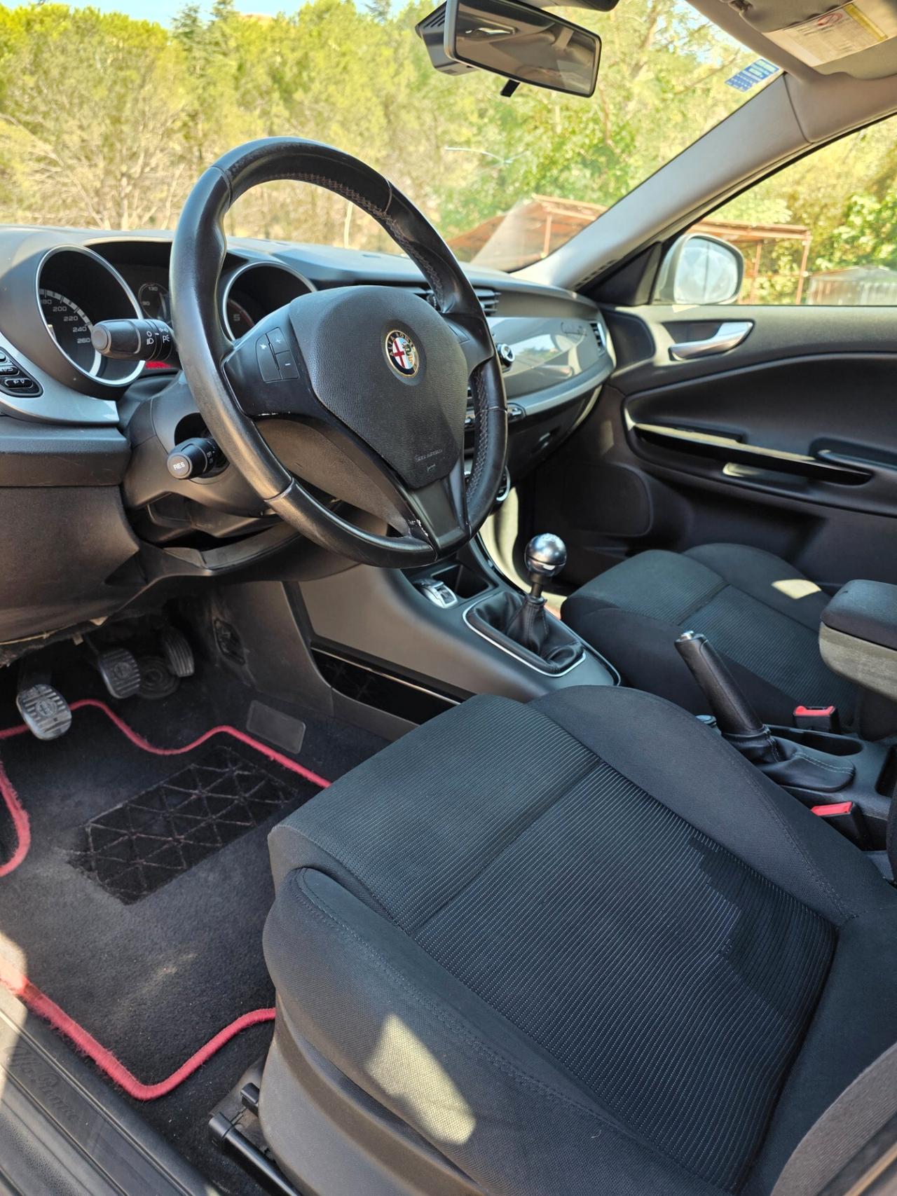 Alfa Romeo Giulietta 1.6 JTDm-2 105 CV Distinctive