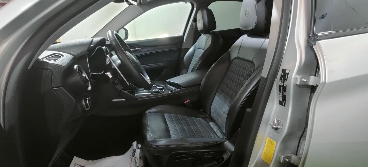 Alfa Romeo Stelvio 2.2t Business Q4 my19 210cv
