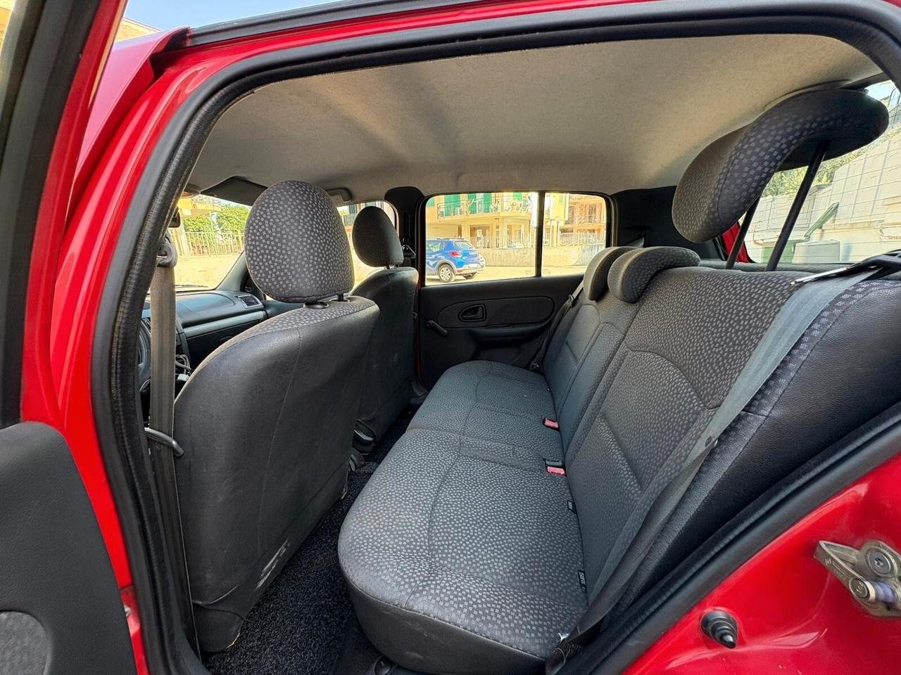 Renault Clio Storia 1.2 16V 5 porte Dynamique