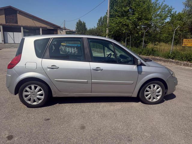 RENAULT Grand Scenic 1.9 dCi/130CV PlaySt.Port.