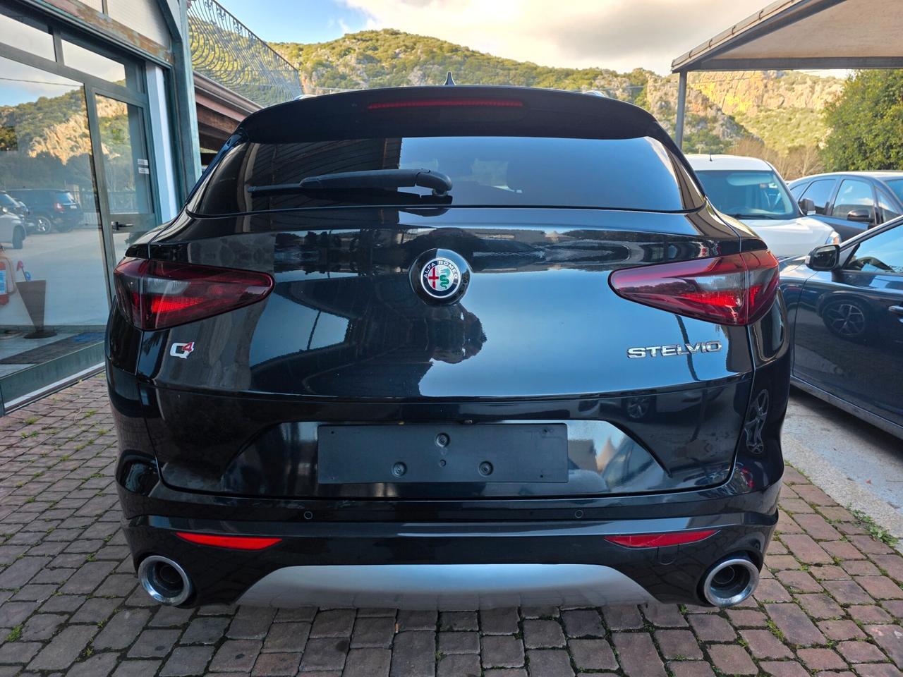 Alfa Romeo Stelvio 2.2 Turbodiesel 210 CV AT8 Q4 Veloce Tì