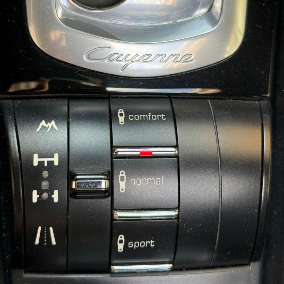 Porsche Cayenne 3.0 Diesel **FULL**