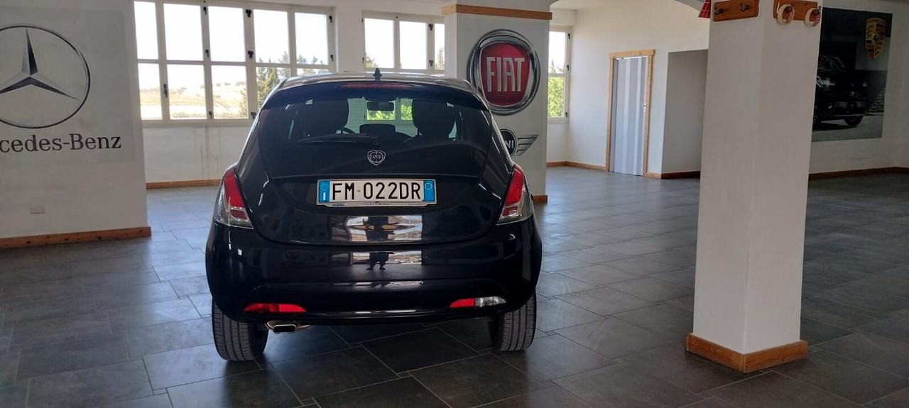 Lancia Ypsilon 1.3 MJT 16V 95 CV 5 porte S&S Gold