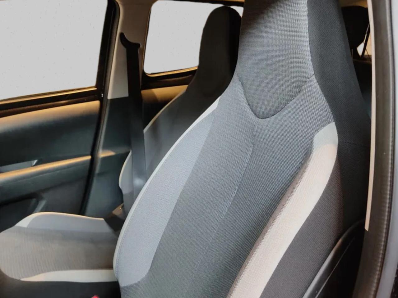 Toyota Aygo Connect 1.0 VVT-i 72 CV 5 porte x-clusiv