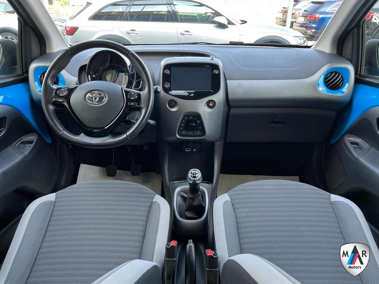 Toyota Aygo Connect 1.0 VVT-i 72 CV 5 porte x-clusiv