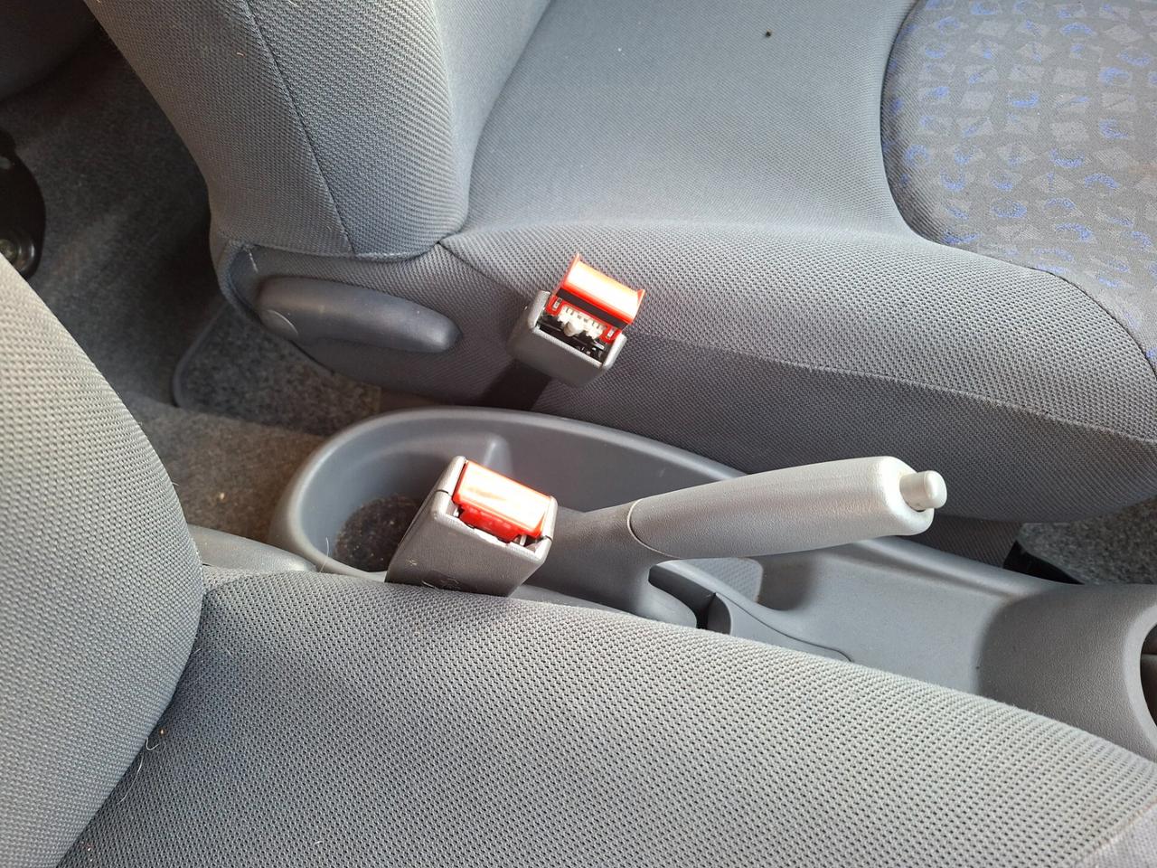 Toyota Yaris 1.3 Sol *EURO 4*