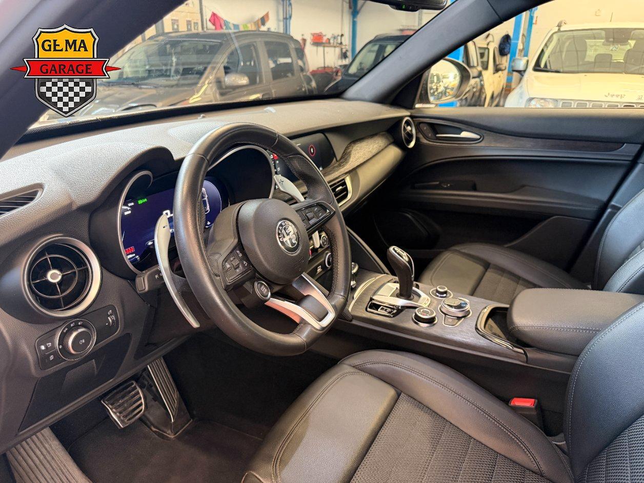 Alfa Romeo Stelvio 2.2 t Sprint Q4 210cv auto