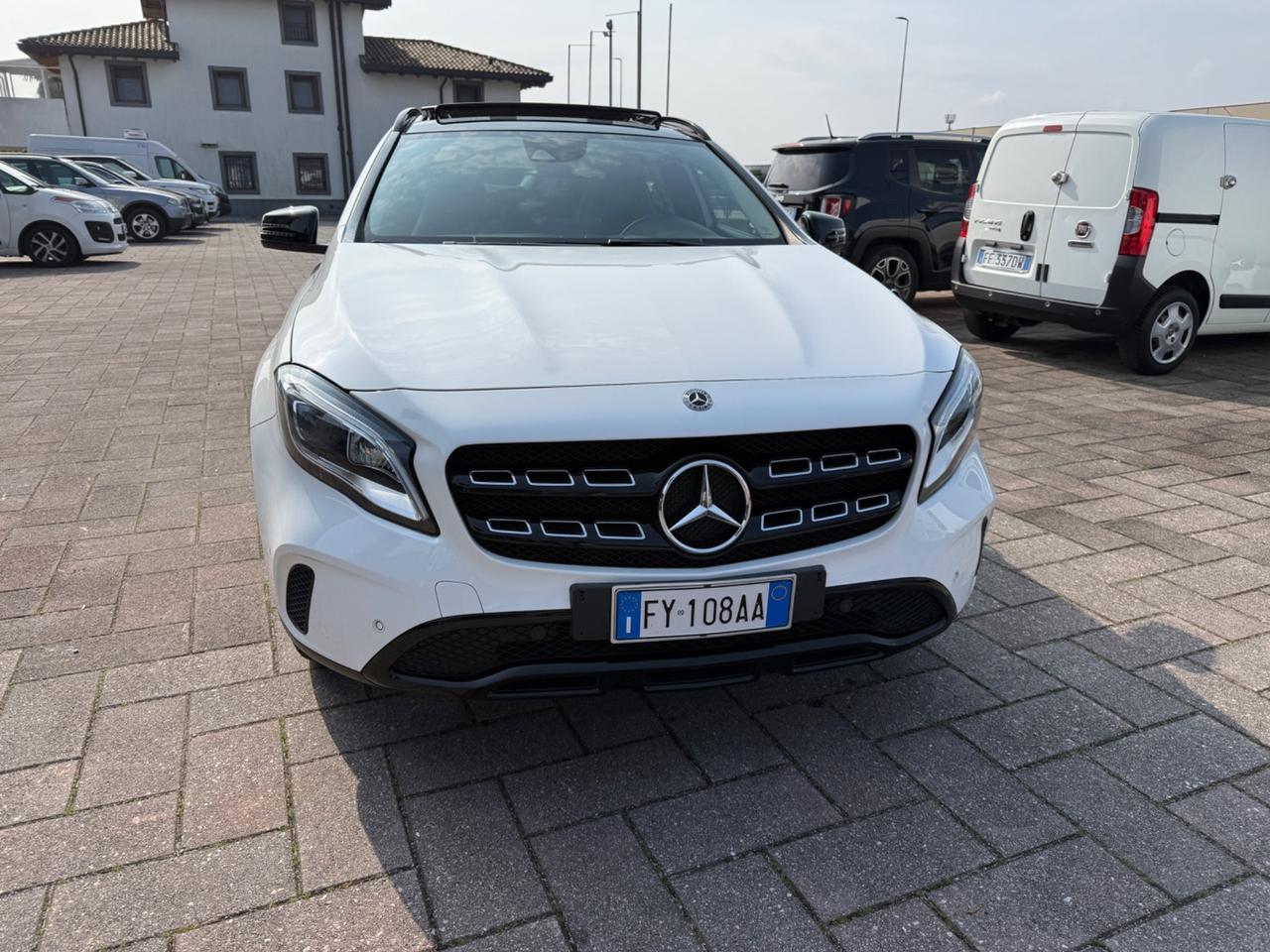 Mercedes-benz GLA 180 Business
