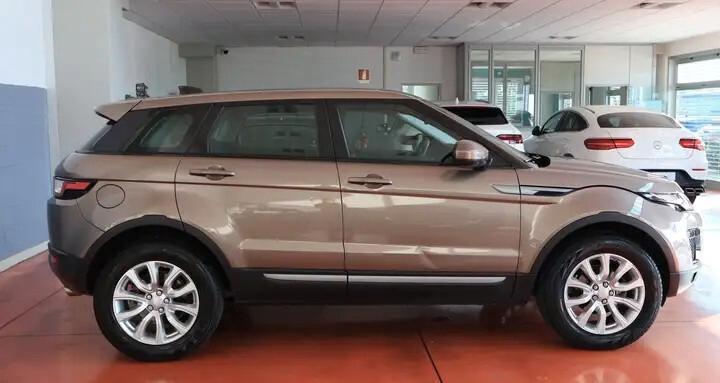 Land Rover Range Evoque 2.0 eD4 5p. SE