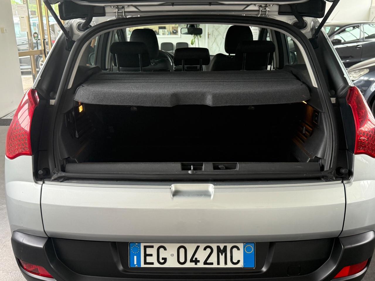 Peugeot 3008 1.6 HDi 112CV Tecno ok neopatentati