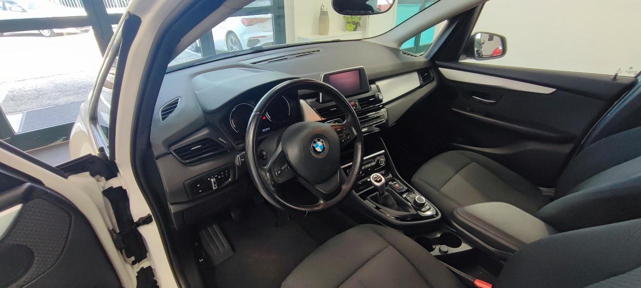 Bmw 2er Active Tourer 218d Luxury