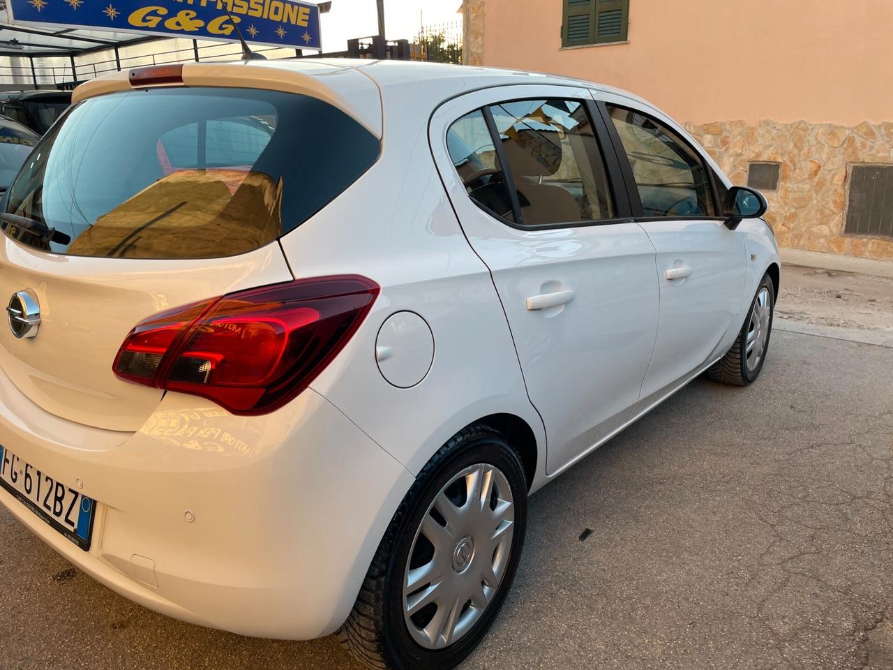 Opel Corsa 1.4 90CV GPL Tech 5 porte