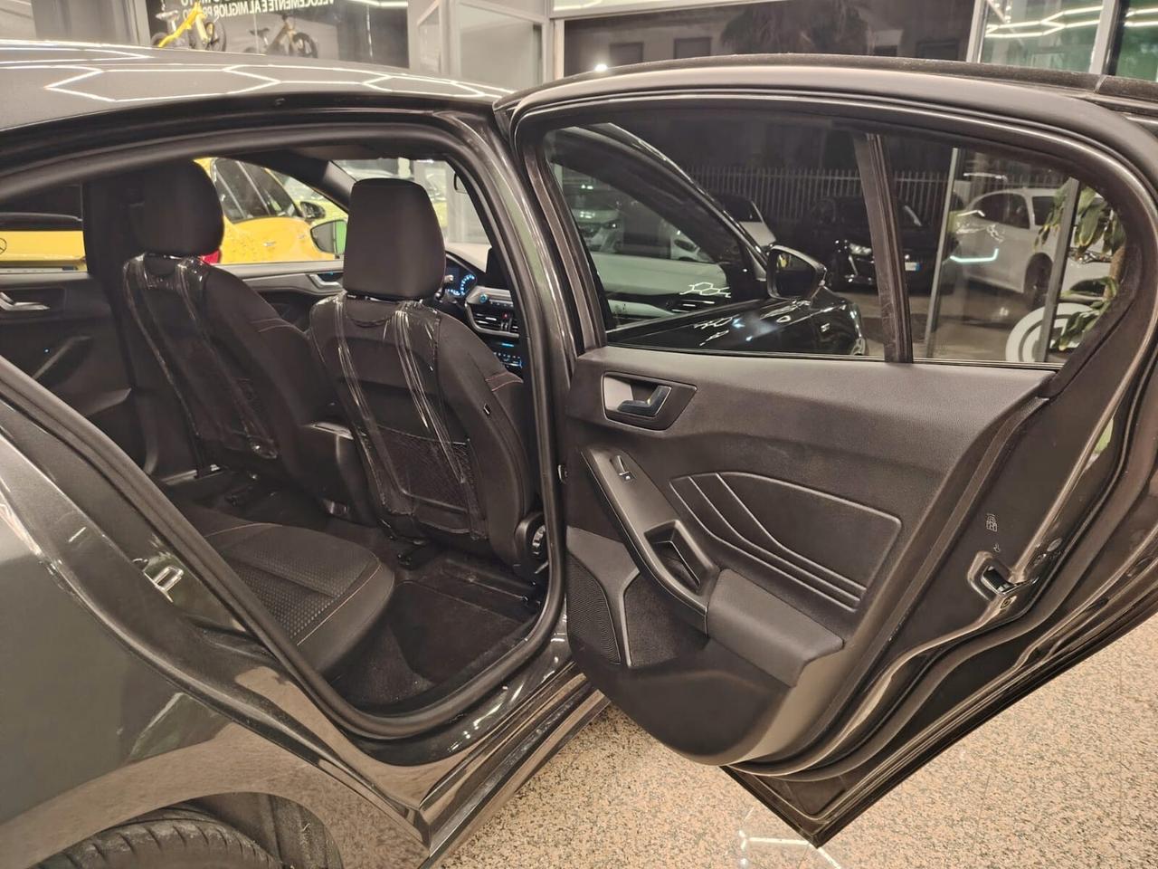 Ford Focus 1.0 EcoBoost Hybrid 125 CV 5p. ST-Line