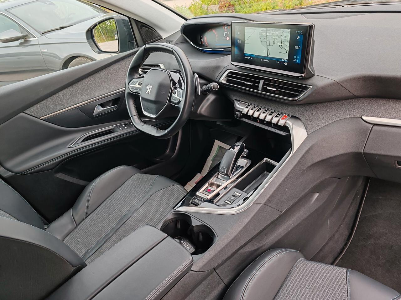 Peugeot 3008 BlueHDi 130 S&S Allure Pack