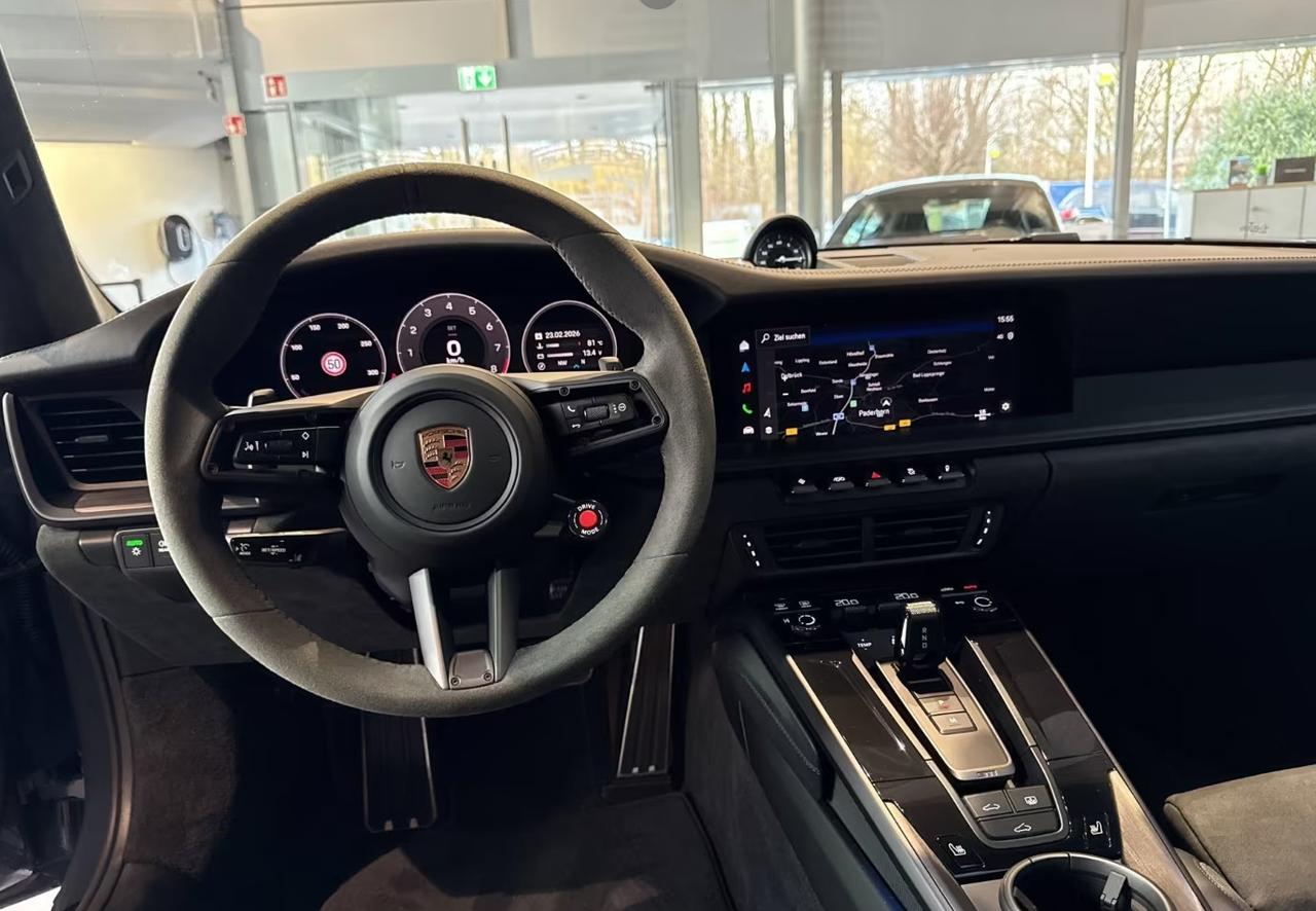 Porsche 911 Coupe 3.6 Carrera GTS auto