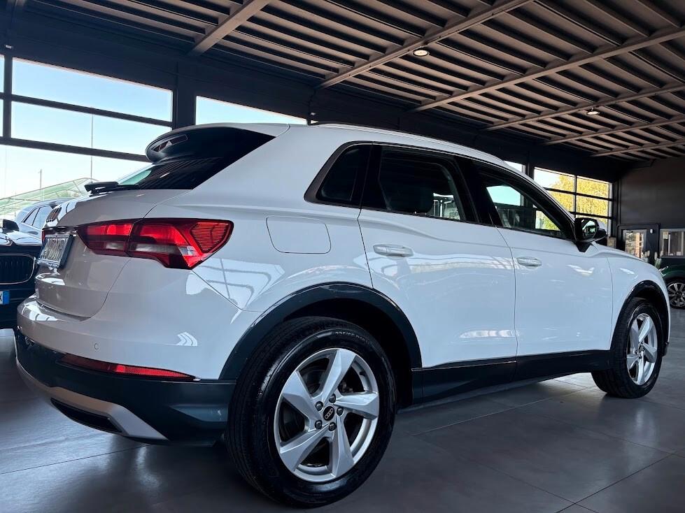 Audi Q3 35 TFSI S tronic Business Advanced MHEV
