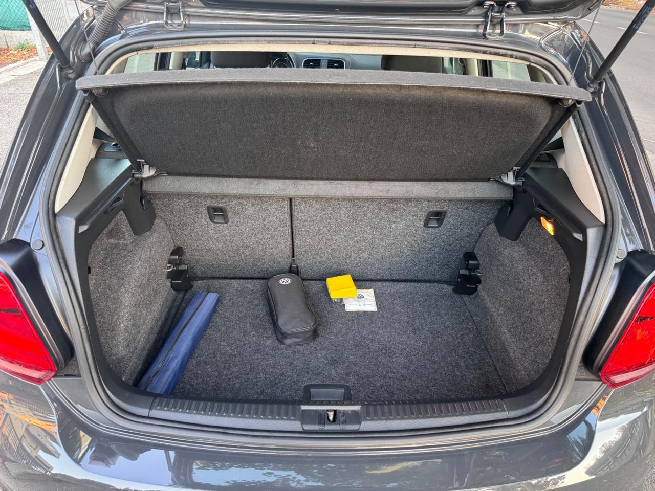 VW Polo 1.4 TDI 5 porte neopaten garanzia 12 mesi