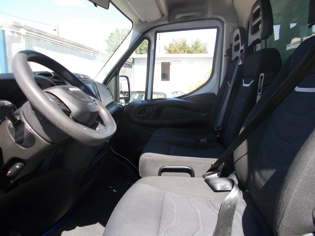 IVECO DAILY 35C14 ANNO 2021 BOX E SPONDA