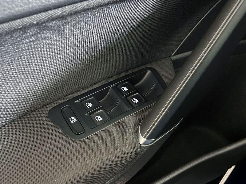 Volkswagen Golf Golf 1.6 TDI 115CV DSG 5p. Business BlueMotion Technology