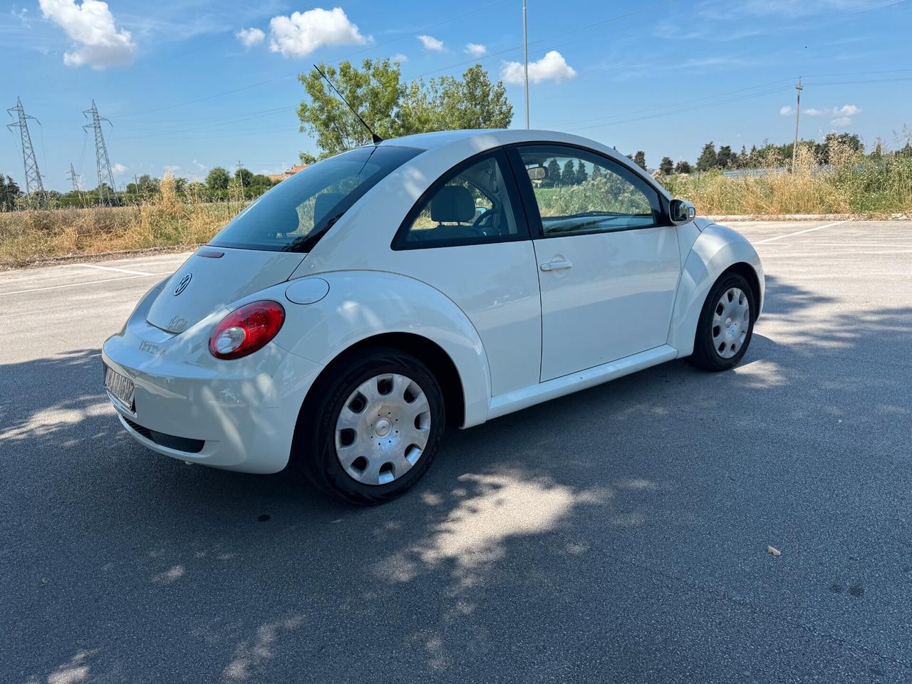 Volkswagen New Beetle 1.6