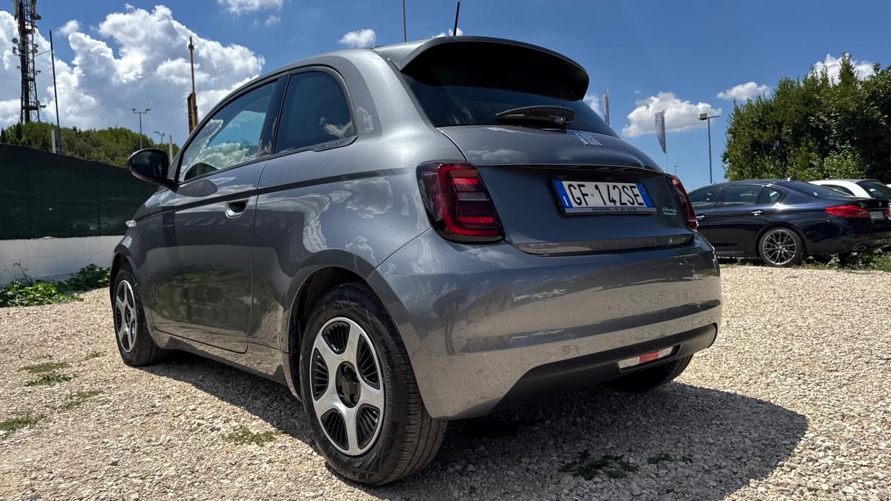 Fiat 500 500e 3+1 42 kWh Icon
