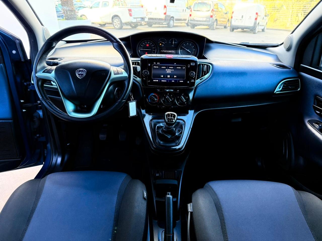 Lancia Ypsilon 1.0 FireFly 5 porte S&S Hybrid Gold Plus