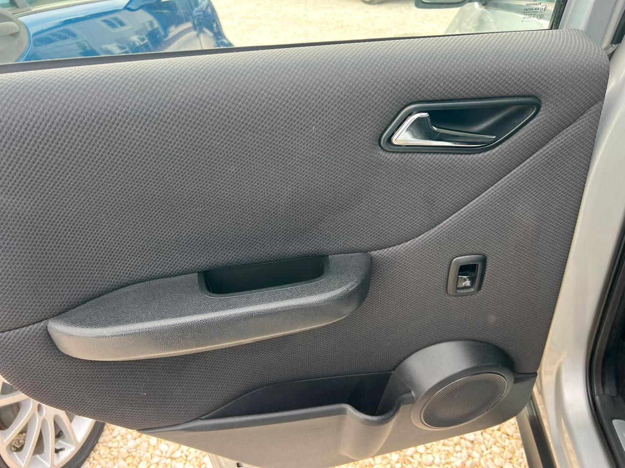 Mercedes-benz A 160 CDI BlueEFFICIENCY Avantgarde