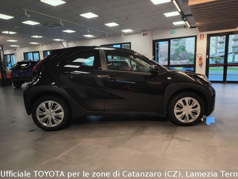 Toyota Aygo X 1.0B (72 CV) Active