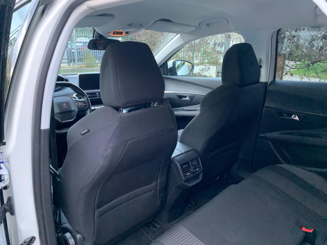 Peugeot 3008 BlueHDi 130 S&S EAT8 Allure